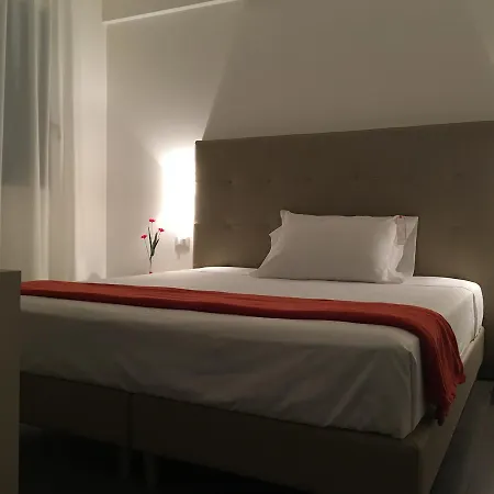 ホテル Grel キアラモンテ・グルフィ